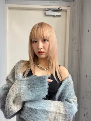 ミディアム Tsukasa/ ハイトーン/寒色のヘアスタイル