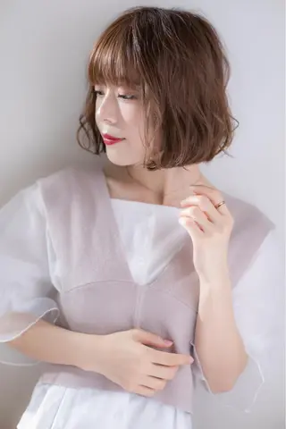 ショート カラー ヘアアレンジ AGU akariのヘアスタイル