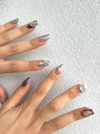 セミロング pllia beautyのネイルデザイン