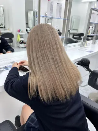 カラー *🧸透け感カラー 🍪福岡🧸のヘアスタイル