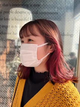 カラー こまつばらみお/レイ ヤー/ダブルカラーのヘアスタイル