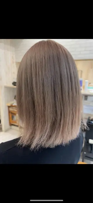 カラー ヤマダ サクラのヘアスタイル