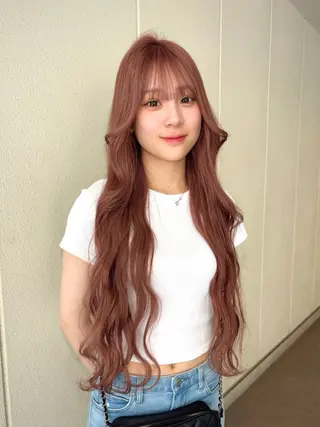 ロング カラー ハイトーン/ウルフ/ レイヤー/Asukaのヘアスタイル