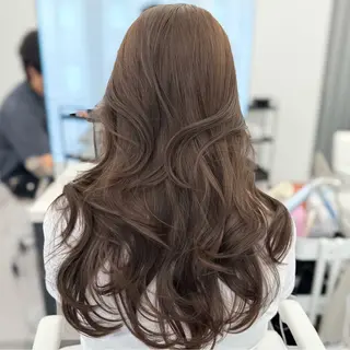 ロング カラー 顔まわりの神様✨ 透明感カラー藤嶋秀幸のヘアスタイル