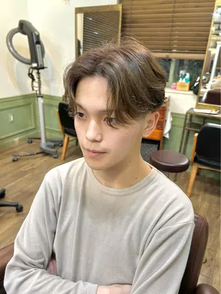 メンズ Luce横浜店所属・yuu 🪴 透明感 カラー/メンズパーマのヘアスタイル