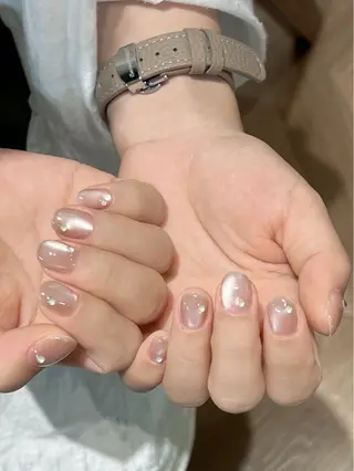 ショート 🌈 Laule'aのネイルデザイン