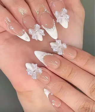 ネイル pink ladyサロン所属・べ にのネイルデザイン