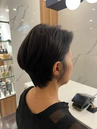 ショート 村中 逸紀のヘアスタイル