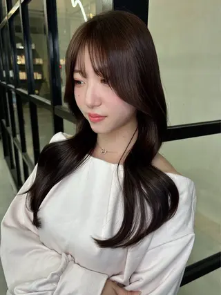 ロング カラー MaisonHALU 松浦光咲のヘアスタイル