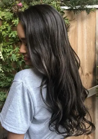 ロング カラー パーマ ヘアアレンジ Device ディバイスのヘアスタイル