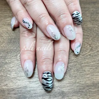 ネイル poli nailsのネイルデザイン