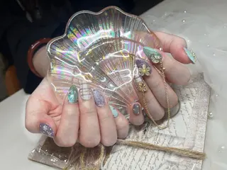 ネイル Fairyフェアリーネイルサロン所属・Nail Hibi サロンのネイルデザイン