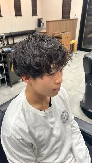 セミロング 銀座マツナガ所属・大平 豪のヘアスタイル