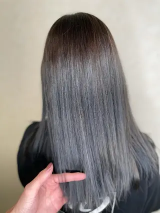 セミロング カラー Noa Links所属・平田 怜のヘアスタイル