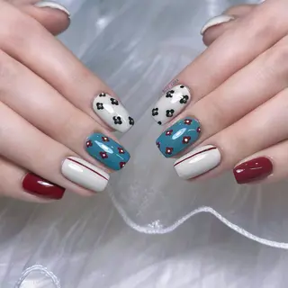 ネイル BLUE CORA所属・BLUE CORAのネイルデザイン