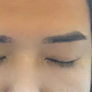 アイブロウ HEXA AMIの眉毛・アイブロウイメージ