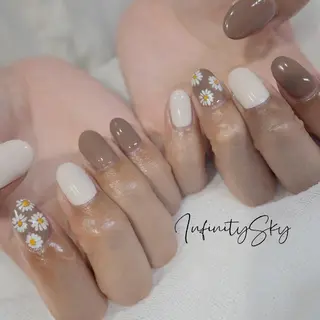 ネイル infinity skyのネイルデザイン