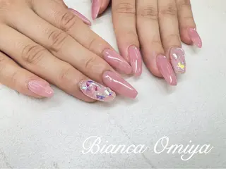 ネイル 岩松 沙耶のネイルデザイン