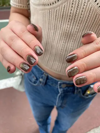 ネイル R'well所属・はばすみれ🎀ﾈｲﾙ 光ﾌｪｲｼｬﾙ ﾍｱのネイルデザイン