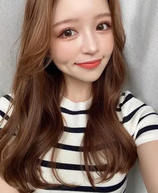 ミディアム レイヤーカット /透明感カラー西田のヘアスタイル