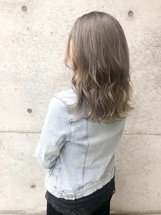 ロング カラー clomus所属・YUKA艶髪 🌸寛ぎ部屋のヘアスタイル