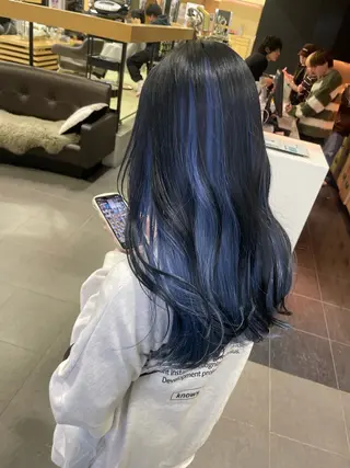 ロング レイヤー／マツエク 💋𝑨𝑵𝑵𝑨のヘアスタイル