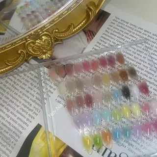 ネイル Nov. ネイルサロンのネイルデザイン