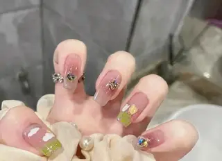 ネイル N. サロン所属・Theone栄店 田口のネイルデザイン