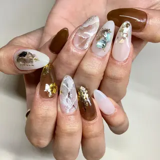 カラー ネイル マツエク・マツパ 福田 加奈のネイルデザイン