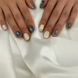 ネイル essence所属・pétit maakoのネイルデザイン