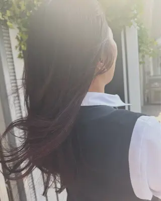 ロング カラー 坂田 優子のヘアスタイル