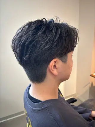 メンズ フェザーパーマ/韓国 /メンズカット/保立のヘアスタイル