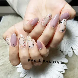 セミロング ネイル Yakko pas á pasのネイルデザイン