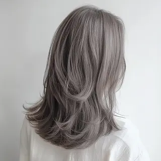 セミロング 小谷 俊祐のヘアスタイル