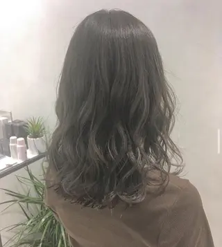 セミロング カラー ヘアアレンジ エグチ アキラのヘアスタイル