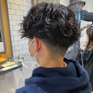 パーマ 神奈川大学最寄り白楽 三本松巧のヘアスタイル