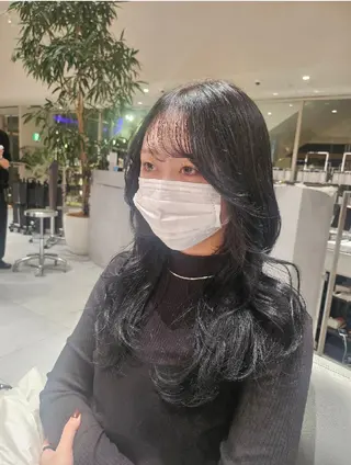 ロング 矢野 伶菜のヘアスタイル