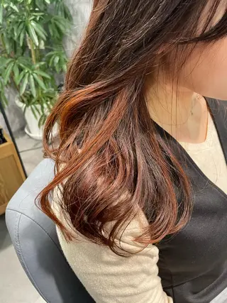 セミロング カラー 黒岩 梨沙のヘアスタイル