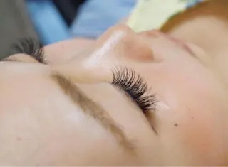 マツエク・マツパ N A O M Iのマツエク・マツパデザイン