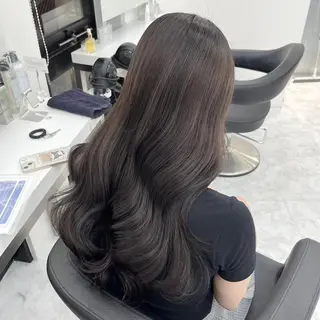 カラー 色持ち🤎ブラウン/ ベージュ🐏艶カラーのヘアスタイル