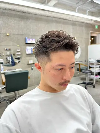 パーマ メンズ 八谷 将平のヘアスタイル