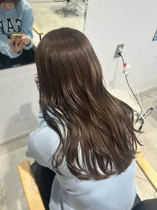 カラー ながい りなのヘアスタイル