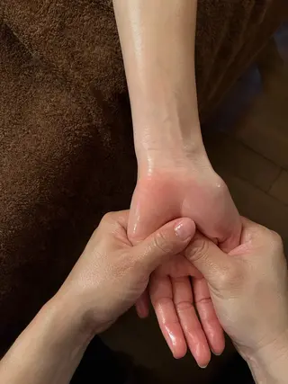 AXIS〜relaxation〜所属・西山 恭平のエステ・リラクイメージ