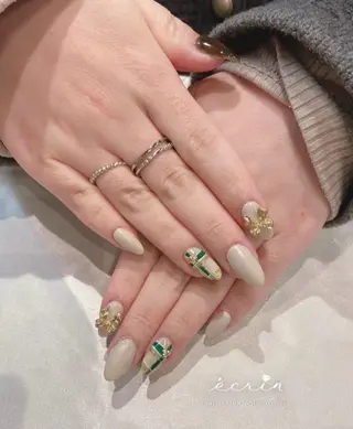 ネイル ecrin エクラン Haruka🌼のネイルデザイン