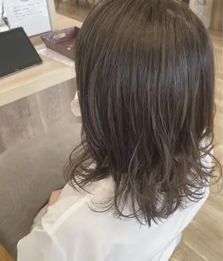 セミロング カラー ファミールヘア所属・メンズパーマ波巻き 🌳大森悠登🌳のヘアスタイル