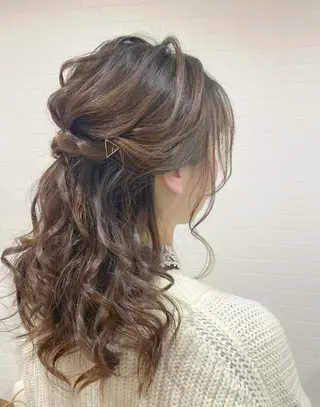 ヘアアレンジ GRANLUSSO 〜グランルッソ駅前店所属・木口 嘉美のヘアスタイル