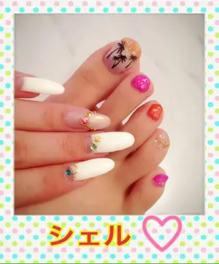 ネイル ネイル＆フラワーサロン〜Ri✦hiro〜鳥栖店所属・HIRATA RIEのネイルデザイン