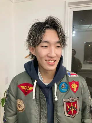 ミディアム メンズ 深堀 勇弥のヘアスタイル