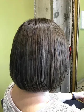 ミディアム エイジングケア特化 サーカス/育毛/スパのヘアスタイル