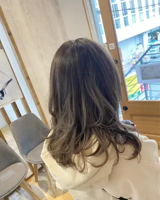 セミロング カラー Kazu .Kのヘアスタイル